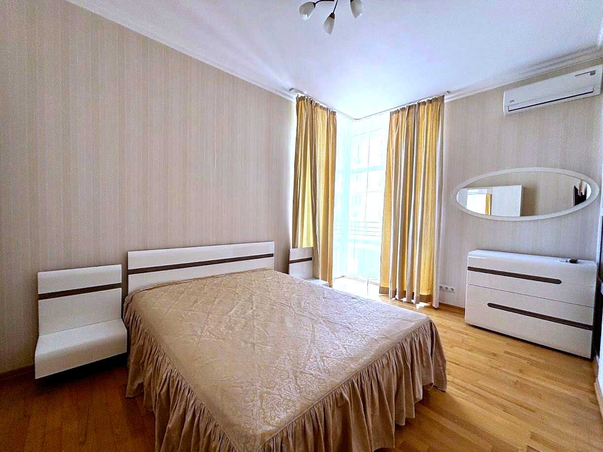 Аренда 4к квартиры в Киеве,  ЖК Творец, Коновальца ул. (Щорса ул.), 32В 5