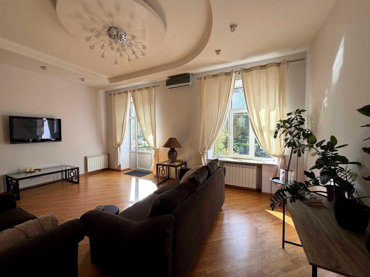 Аренда 2к квартиры в Киеве,  Терещенковская ул., 7 18