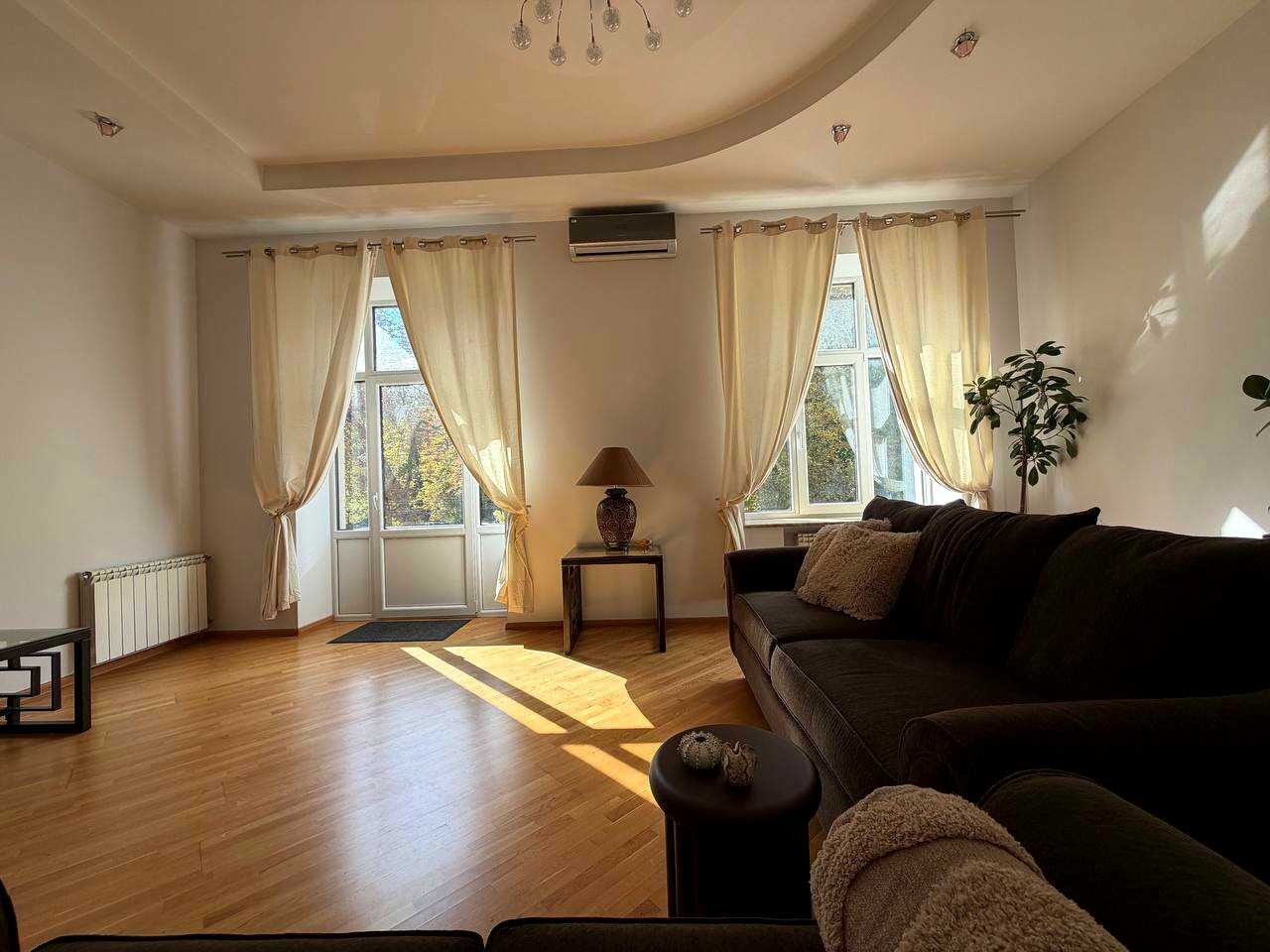 Аренда 2к квартиры в Киеве,  Терещенковская ул., 7 24