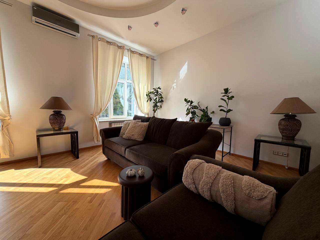 Аренда 2к квартиры в Киеве,  Терещенковская ул., 7 27