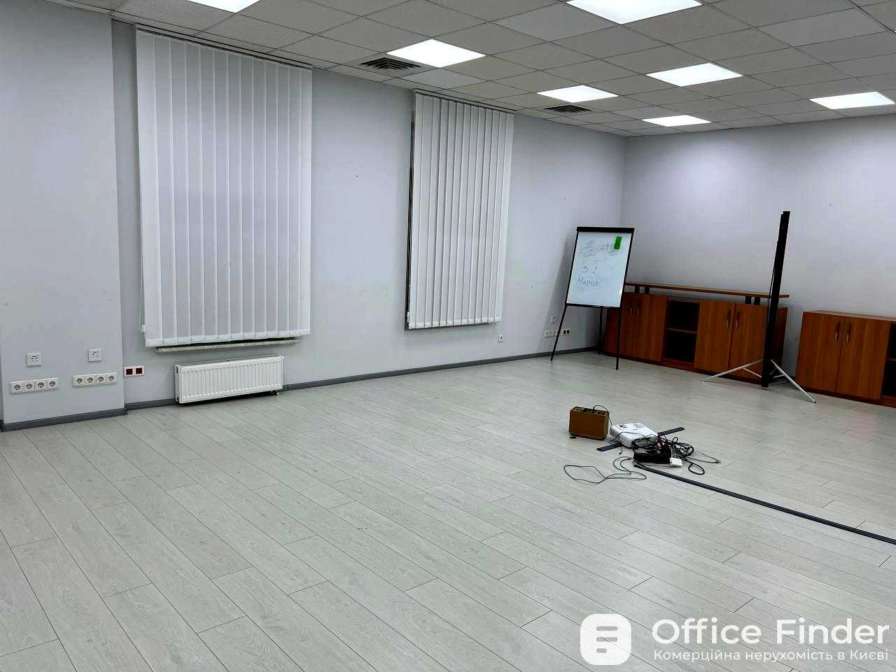 Аренда офиса в Киеве,  БЦ Ренессанс, Бульварно-Кудрявская ул. (Воровского ул.), 22-24 1