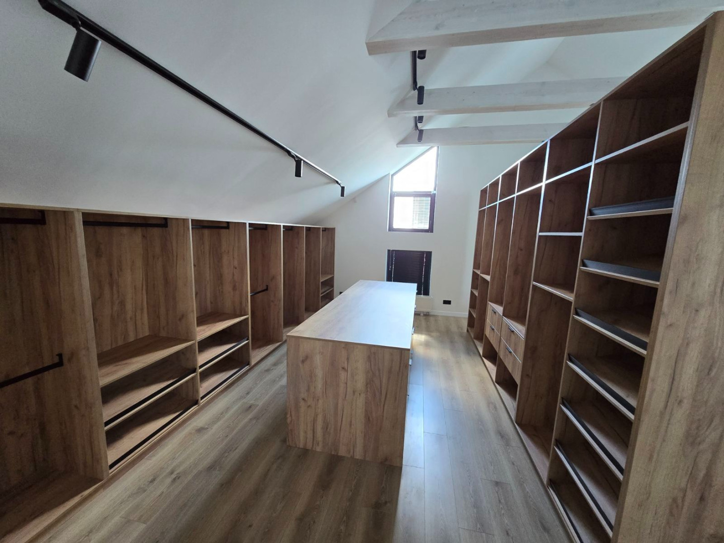 Аренда 7к дома в Киеве,  Ольшанская ул., 26 37