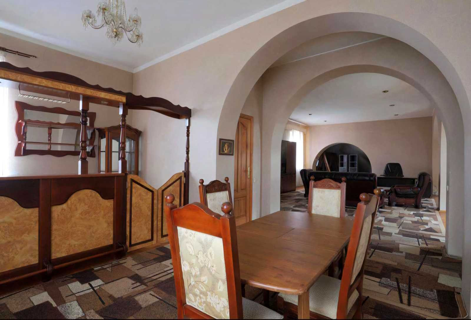 Аренда 6к дома в Киеве,  Черняховского ул. 6