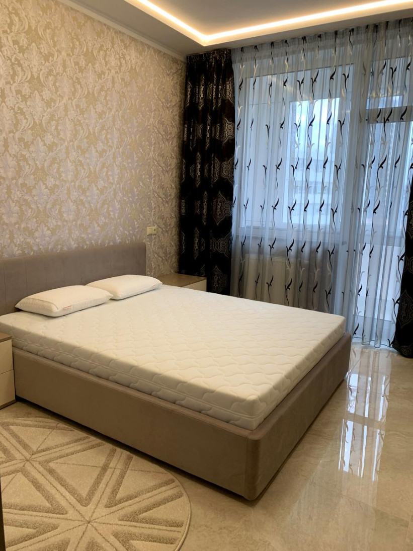 Аренда 2к квартиры в Киеве, ЖК Роял Тауер, Саксаганского ул., 37К 6