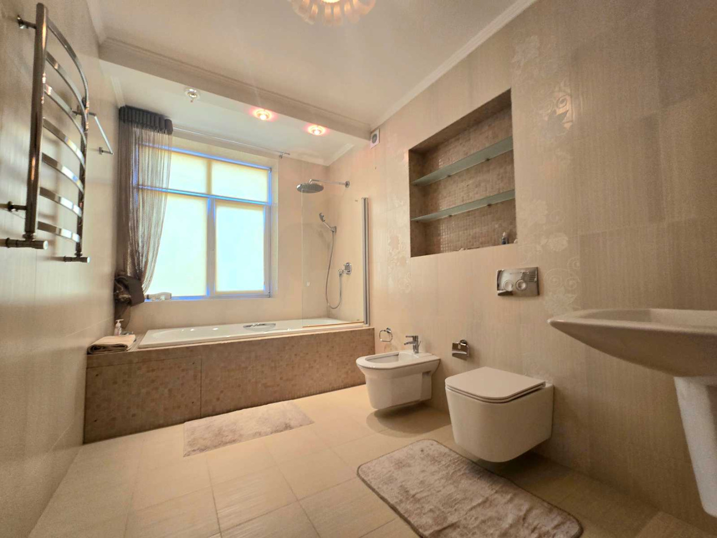 Аренда 7к дома в Киеве,  Чайки 29