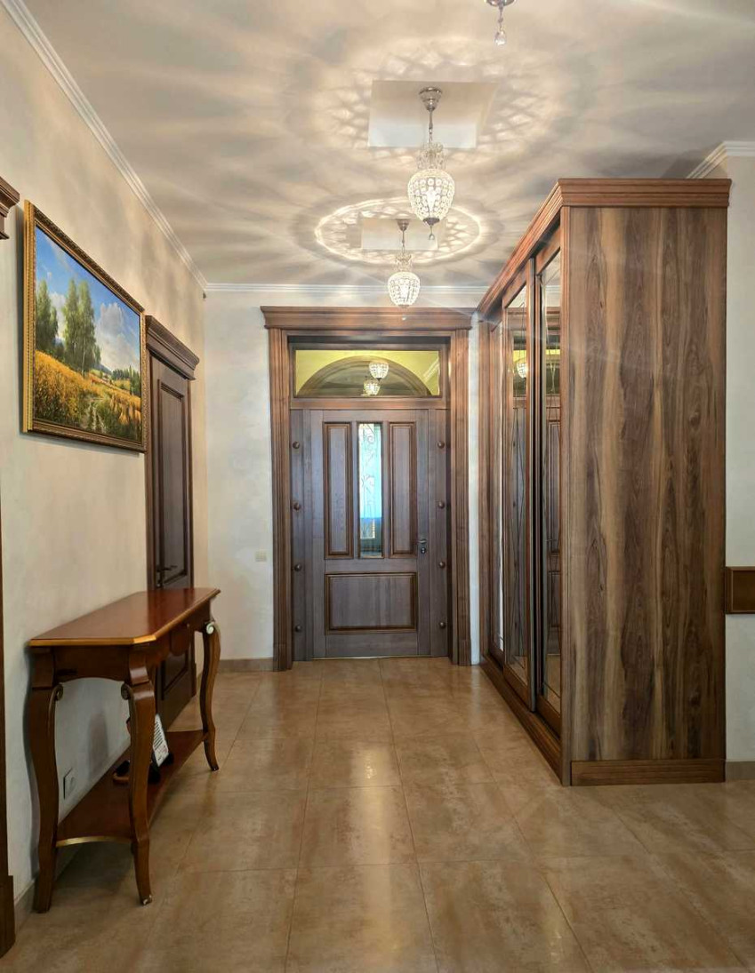 Аренда 7к дома в Киеве,  Чайки 34