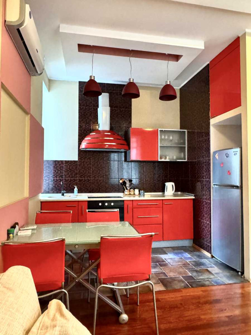 Аренда 3к квартиры в Киеве,  Шелковичная ул., 21 1