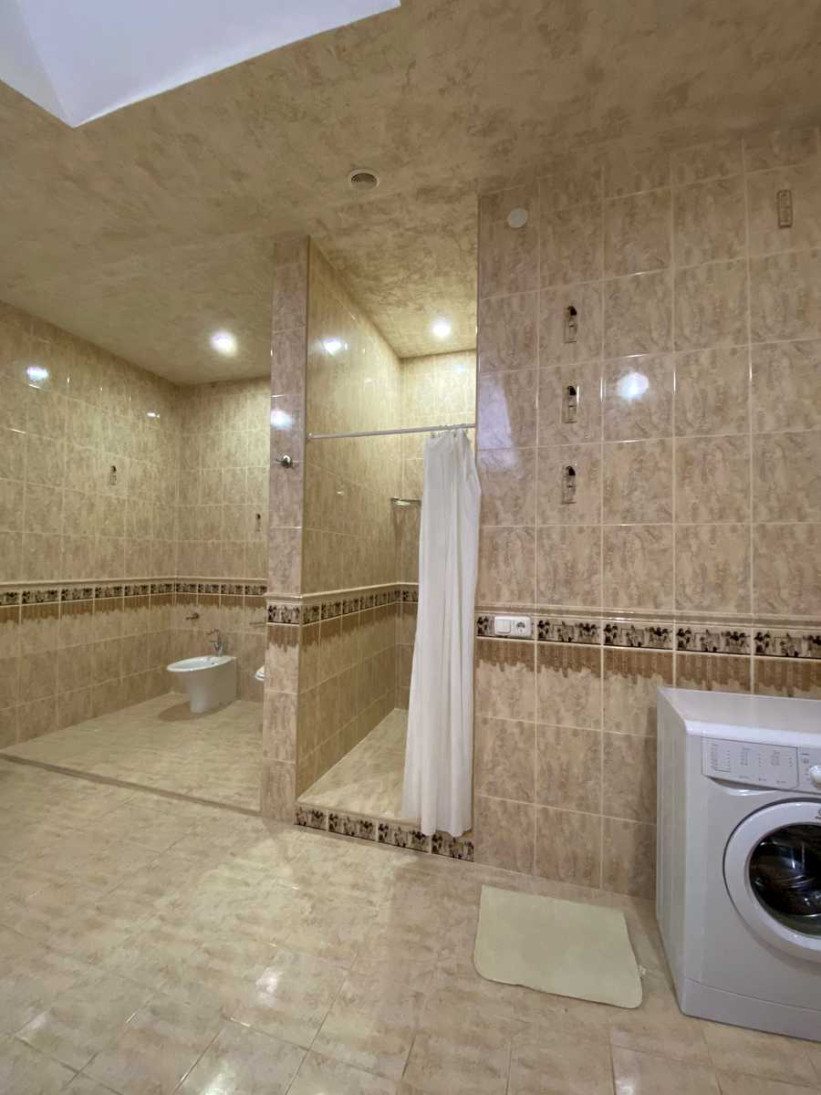 Аренда 2к квартиры в Киеве, Богдана Хмельницкого ул., 42 20