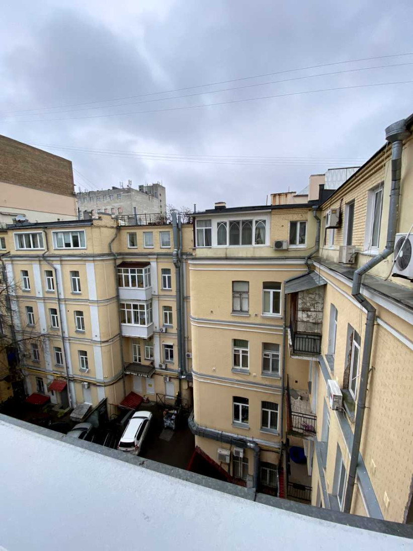 Аренда 2к квартиры в Киеве, Богдана Хмельницкого ул., 42 25