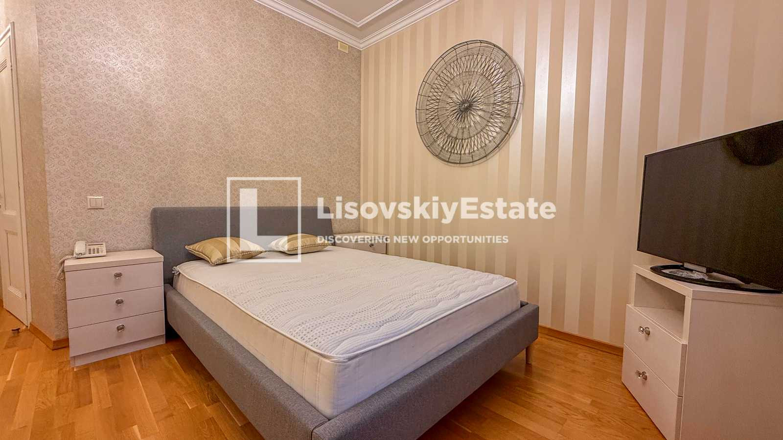 Аренда 3к квартиры в Киеве,  Академика Богомольца ул., 3 13