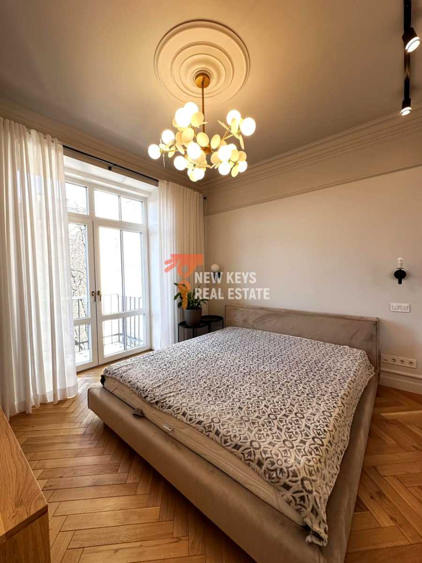 Аренда 3к квартиры в Киеве,  Лаврская ул., 4 5
