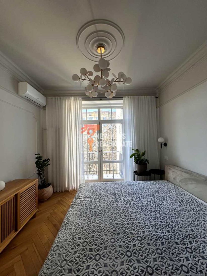 Аренда 3к квартиры в Киеве,  Лаврская ул., 4 6