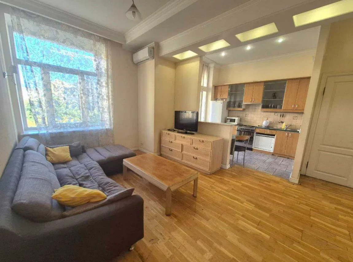 Аренда 3к квартиры в Киеве,  Крещатик ул., 27 0
