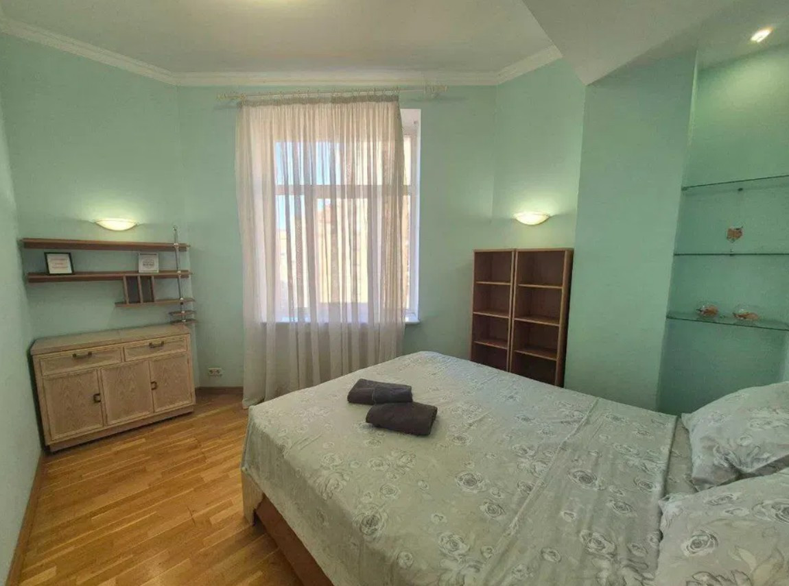 Аренда 3к квартиры в Киеве,  Крещатик ул., 27 11