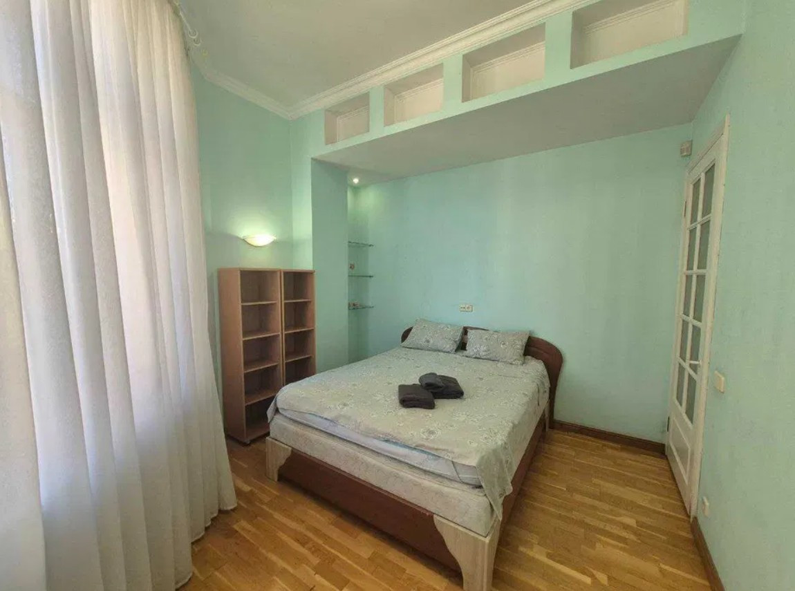 Аренда 3к квартиры в Киеве,  Крещатик ул., 27 13