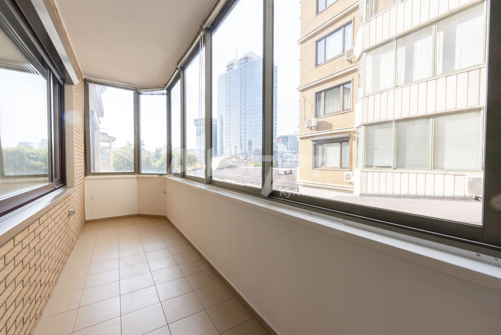 Аренда 4к квартиры в Киеве,  Кропивницкого ул., 10 12