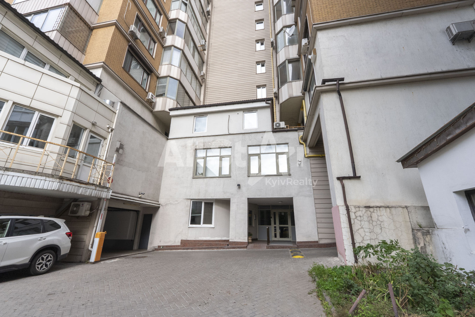 Аренда 4к квартиры в Киеве,  Кропивницкого ул., 10 25