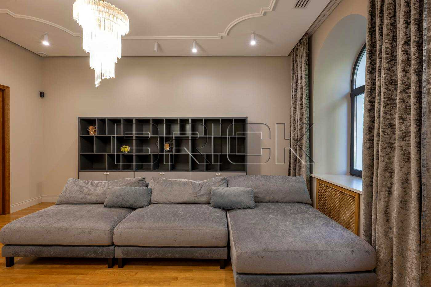 Аренда 4к квартиры в Киеве,  Коцюбинского Михаила ул., 5 7