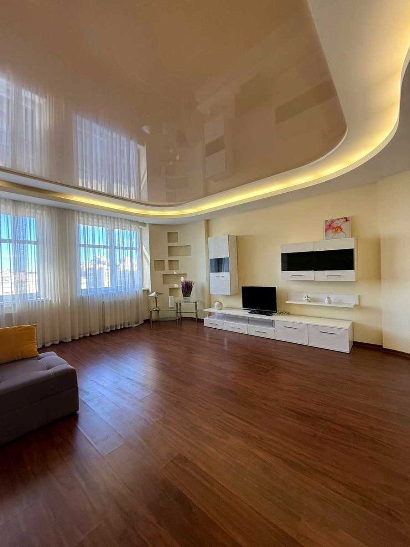 Аренда 3к квартиры в Киеве,  ЖК Творец, Коновальца ул. (Щорса ул.), 32Б 1