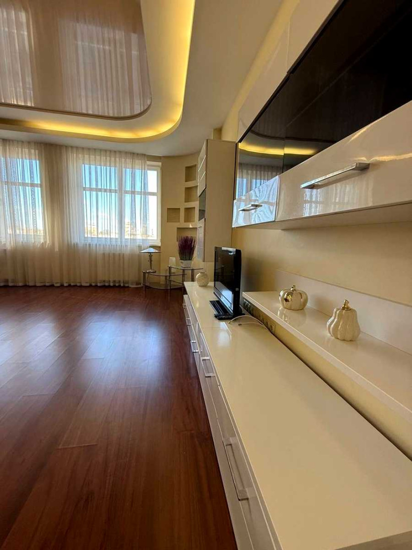 Аренда 3к квартиры в Киеве,  ЖК Творец, Коновальца ул. (Щорса ул.), 32Б 4
