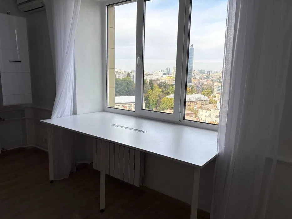 Аренда 3к квартиры в Киеве,  Панаса Мирного ул., 27 2
