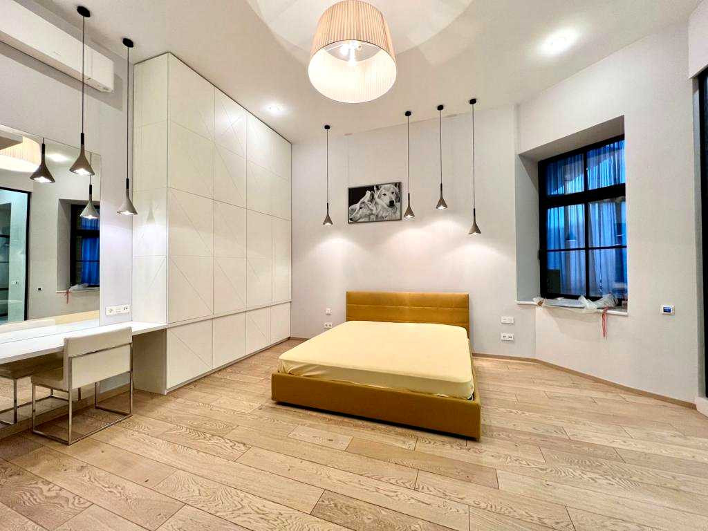 Аренда 3к квартиры в Киеве,  Хорива ул., 4 7