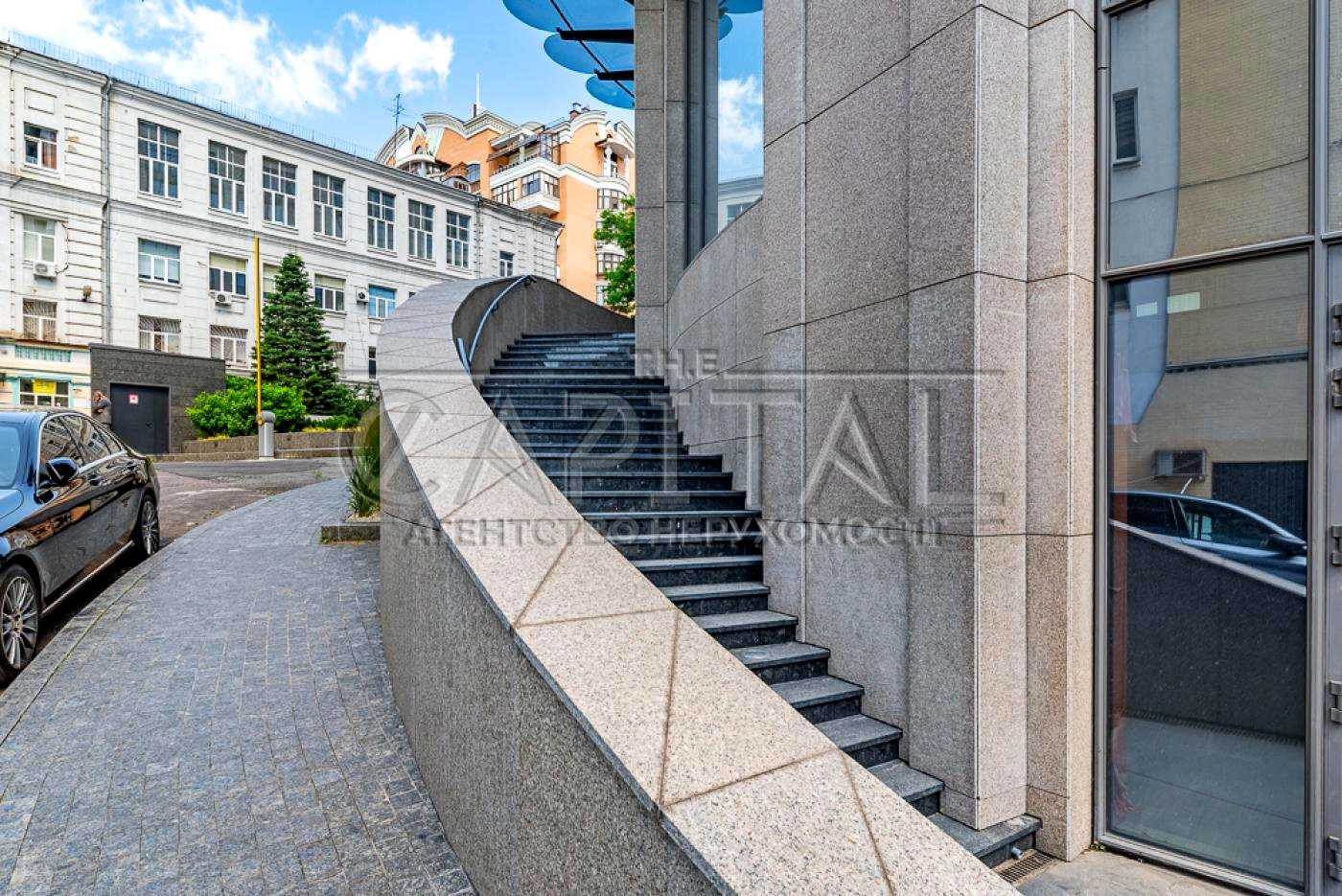 Аренда 3к офиса в Киеве,  Лютеранская ул., 14В 16