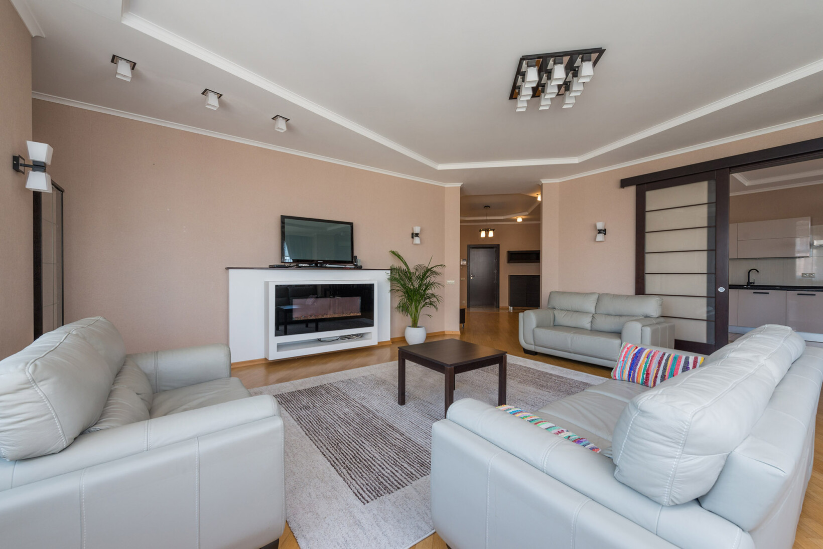 Продажа 4к квартиры в Киеве,  Леси Украинки бул., 7Б 19