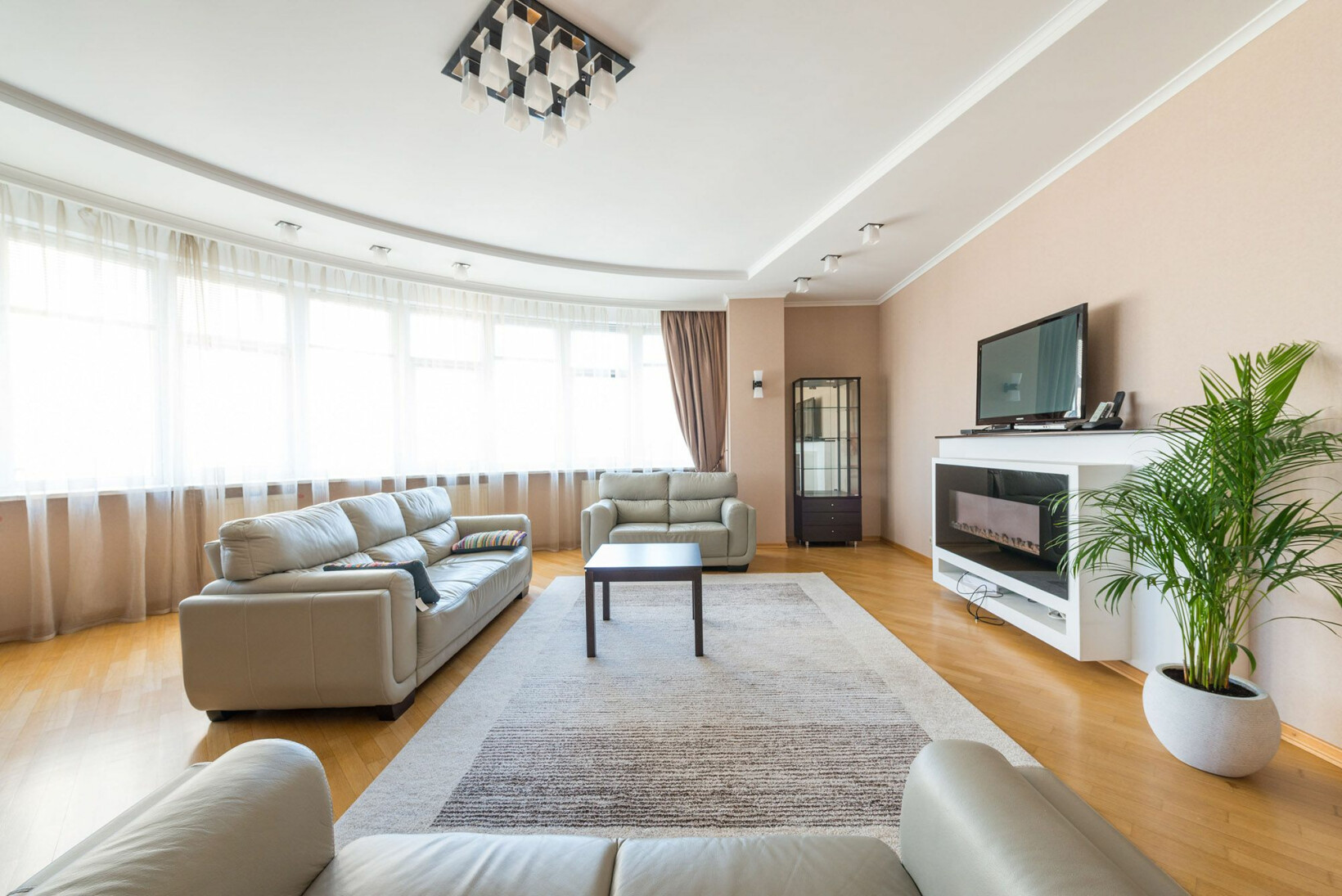 Продажа 4к квартиры в Киеве,  Леси Украинки бул., 7Б 23