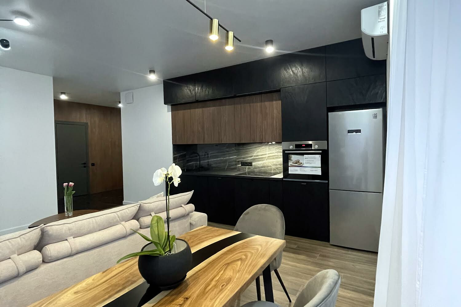 Продажа 3к квартиры в Киеве,  ЖК Французский Квартал 2, Джона Маккейна ул. (Кудри Ивана ул.), 1 7