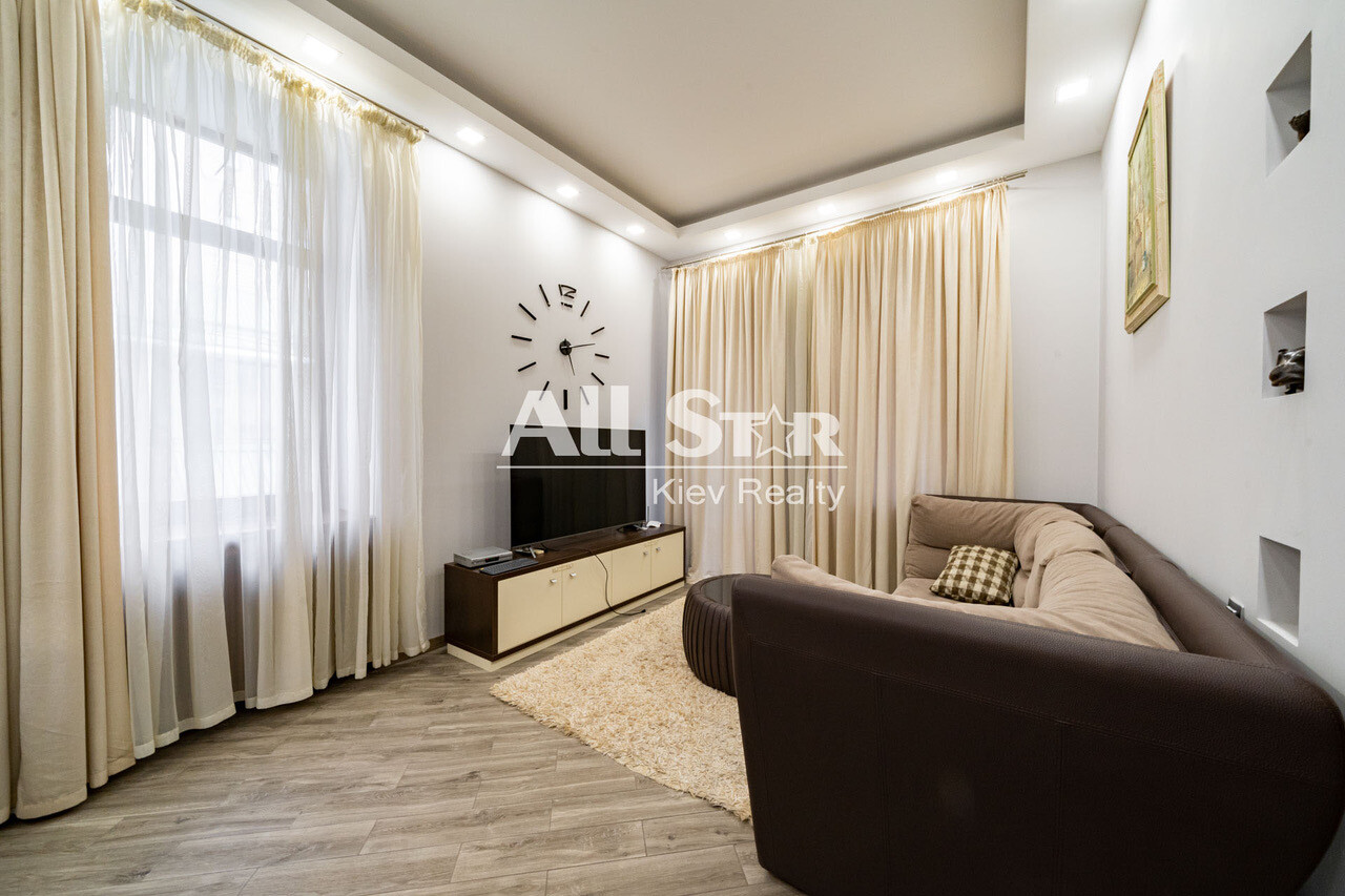Продажа 3к квартиры в Киеве,  Богдана Хмельницкого ул., 57 4