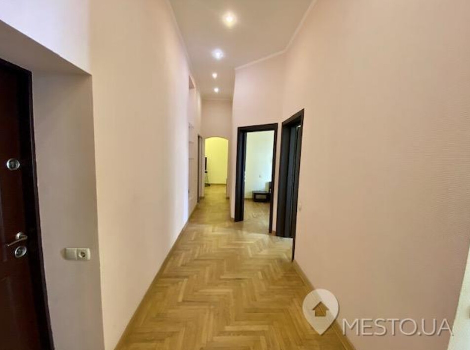 Продажа 3к квартиры в Киеве,  Пушкинская ул., 21 24
