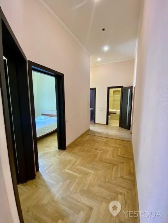 Продажа 3к квартиры в Киеве,  Пушкинская ул., 21 27