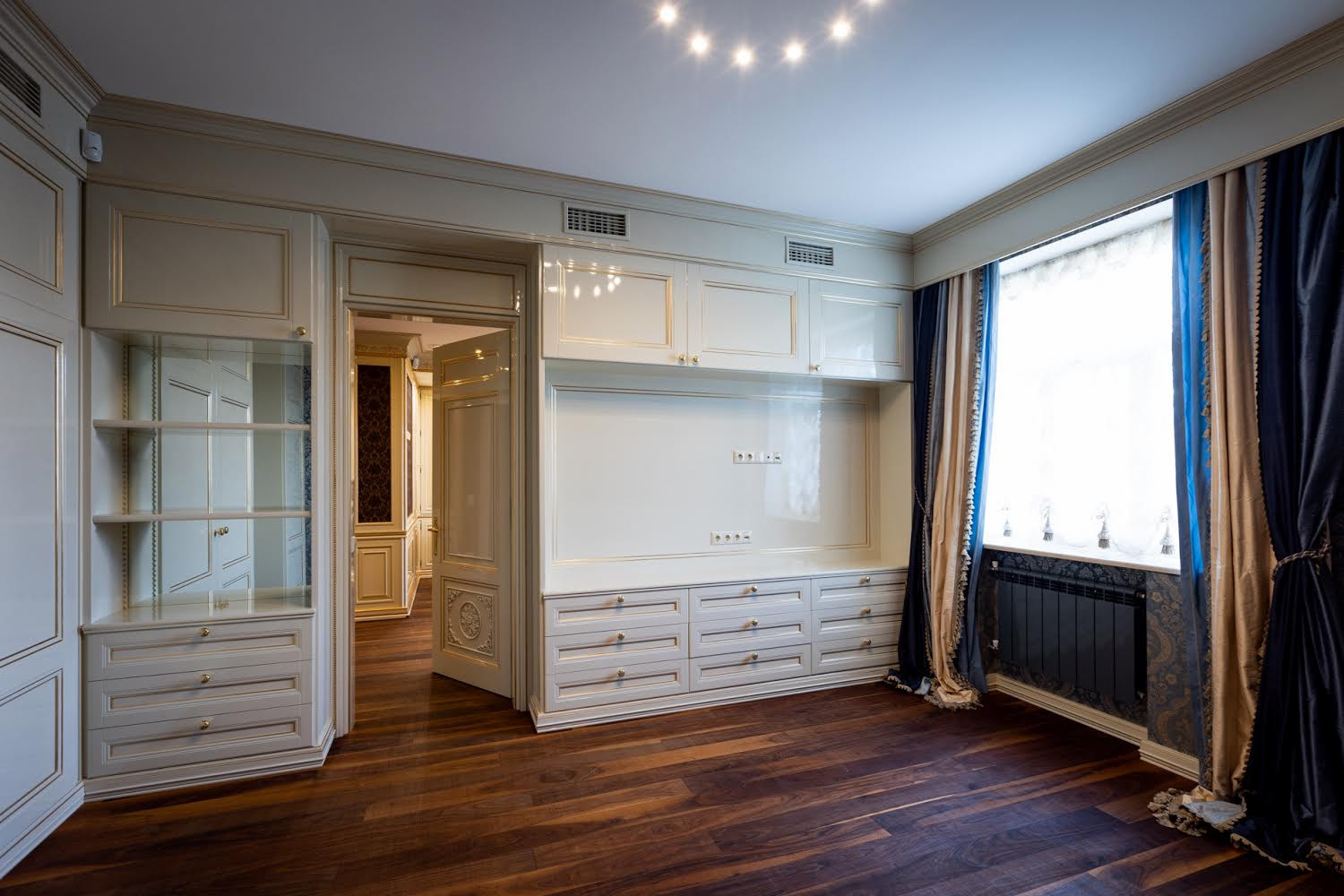 Продажа 3к квартиры в Киеве,  Кропивницкого ул., 8 11