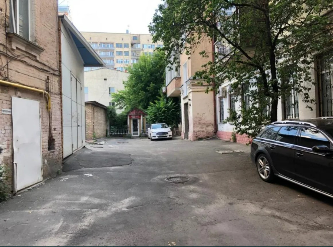 Продажа 4к квартиры в Киеве,  Софиевская ул., 25Б 13