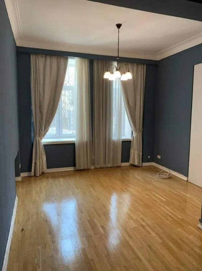 Продажа 4к квартиры в Киеве, Никольско-Ботаническая ул., 14 3