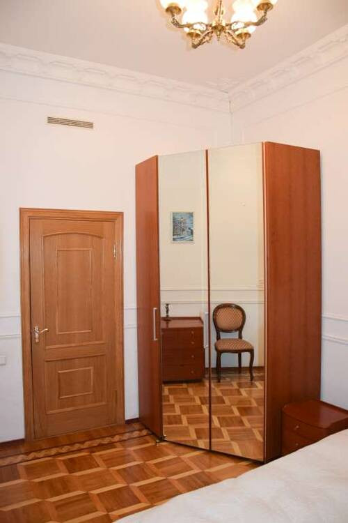 Продаж 4к квартири в Києві, Руставелі Шота вул., 40/10 4