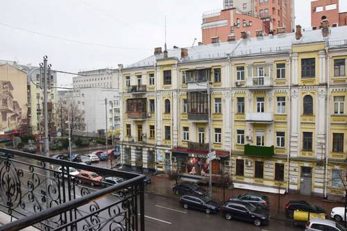 Продаж 4к квартири в Києві, Руставелі Шота вул., 40/10 16