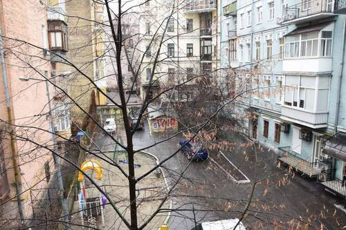 Продаж 4к квартири в Києві, Руставелі Шота вул., 40/10 18
