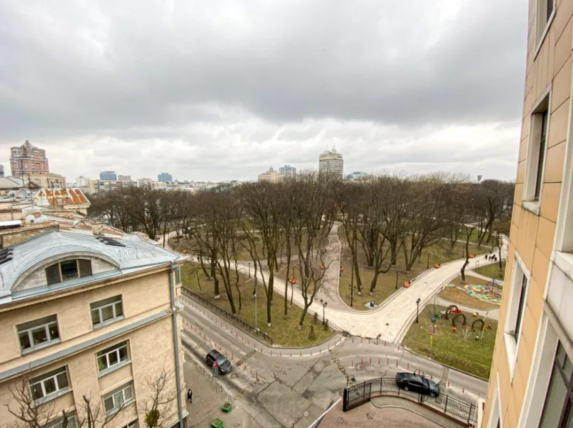 Аренда 3к квартиры в Киеве,  Грушевского Михаила ул., 9А 1