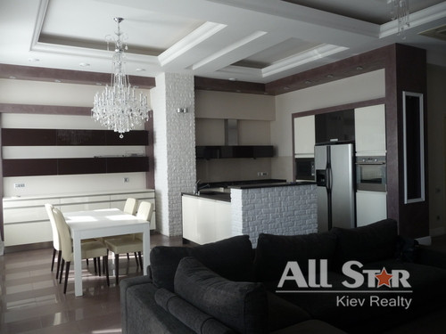 Продажа 4к квартиры в Киеве,  Стрелецкая ул., 28 0
