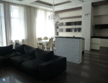 Продажа 4к квартиры в Киеве,  Стрелецкая ул., 28 3