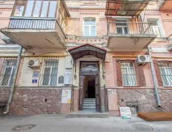 Продажа 2к квартиры в Киеве,  Большая Житомирская ул., 4В 13
