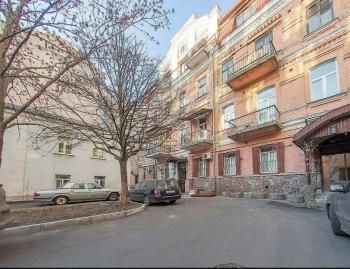 Продажа 2к квартиры в Киеве,  Большая Житомирская ул., 4В 14