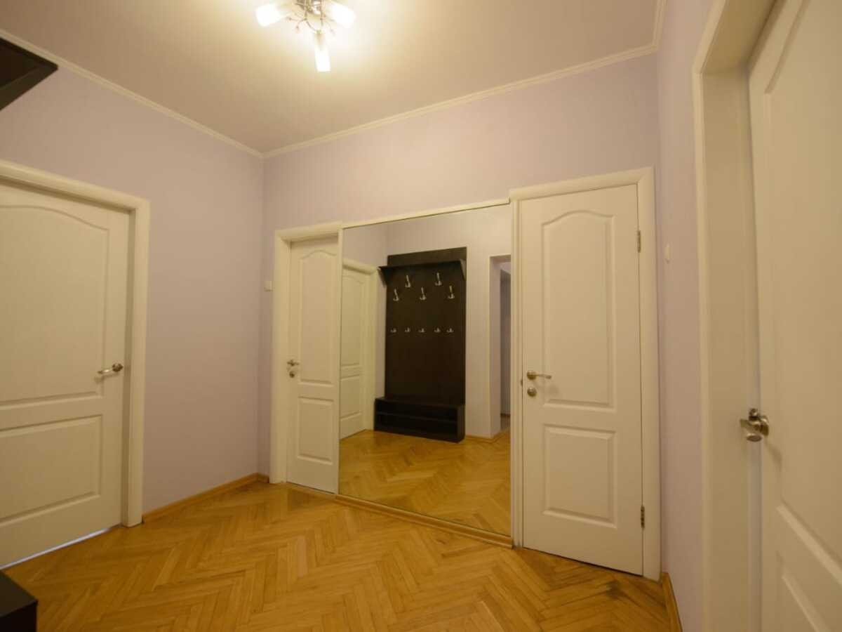Продажа 4к квартиры в Киеве,  Михайловская ул., 2 13