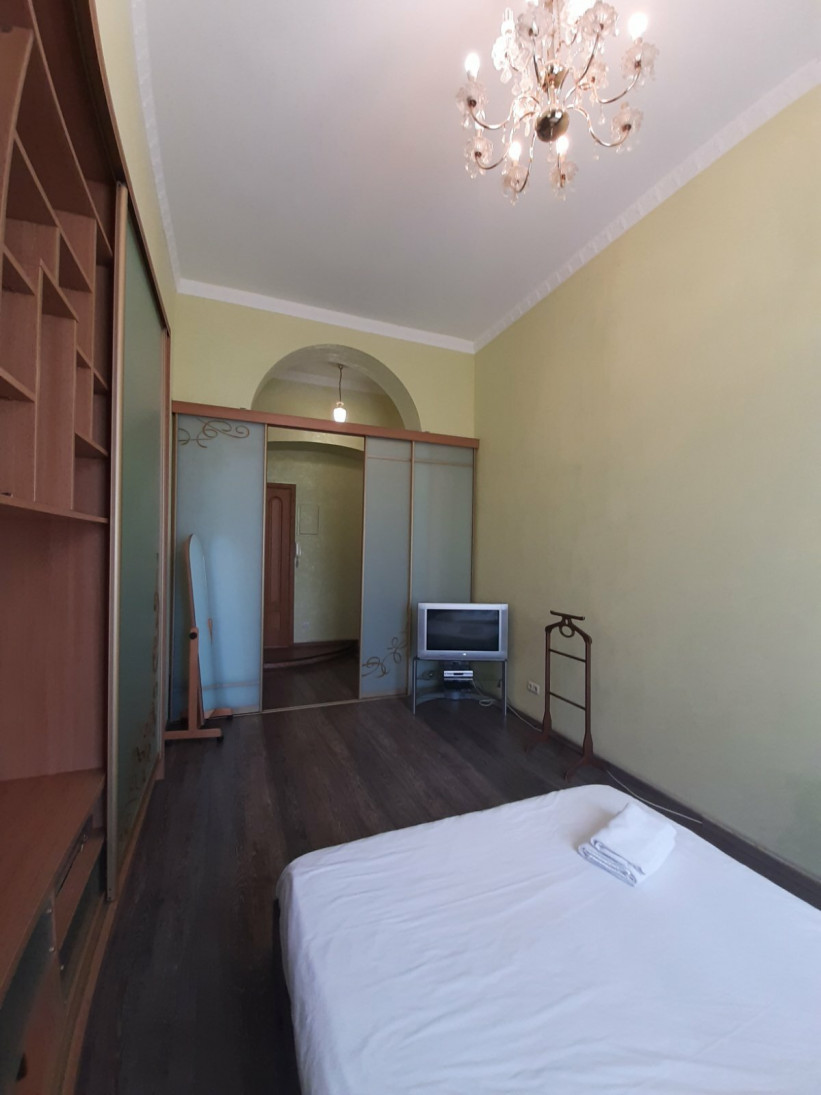 Продажа 3к квартиры в Киеве,  Пушкинская ул., 31В 5